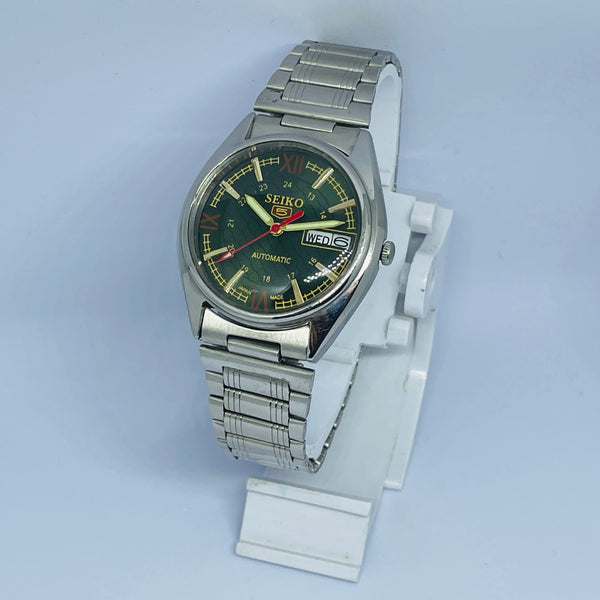 Seiko 5 Automatic Vintage Watch – Refurbished | Japan Made | Timeless Men’s Classic