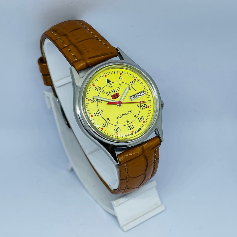 Seiko 5 Automatic Vintage Watch – Refurbished | Japan Made | Timeless Men’s Classic