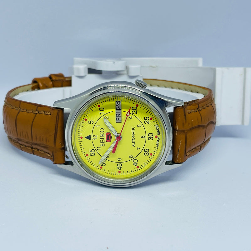 Seiko 5 Automatic Vintage Watch – Refurbished | Japan Made | Timeless Men’s Classic