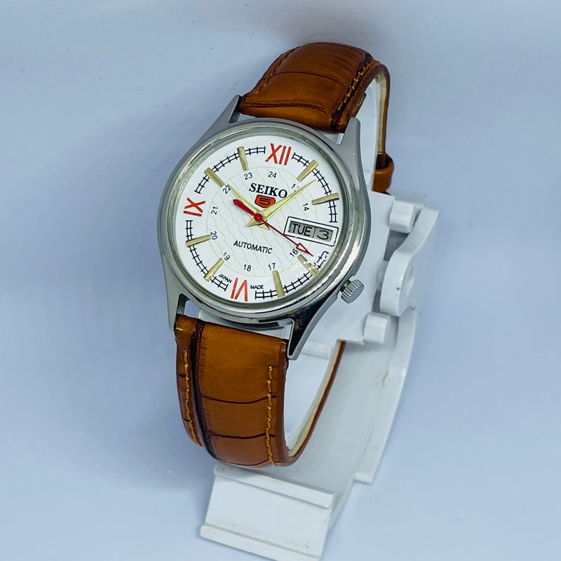 Seiko 5 Automatic Vintage Watch – Refurbished | Japan Made | Timeless Men’s Classic