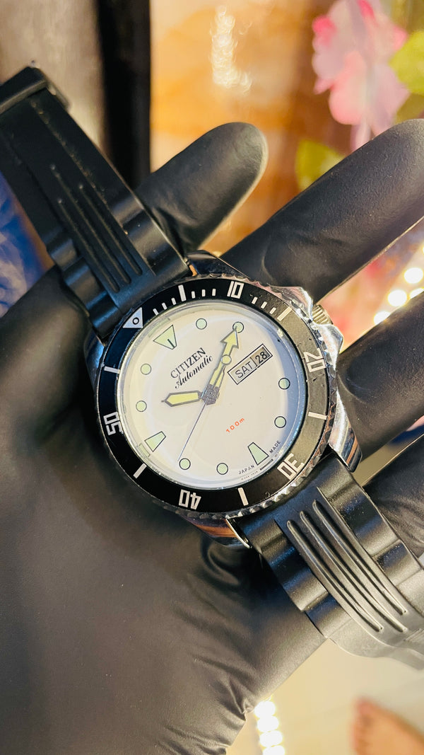 Citizen 8200 Sports Automatic Watch – Vintage Refurbished | Japan-Made Men’s Classic