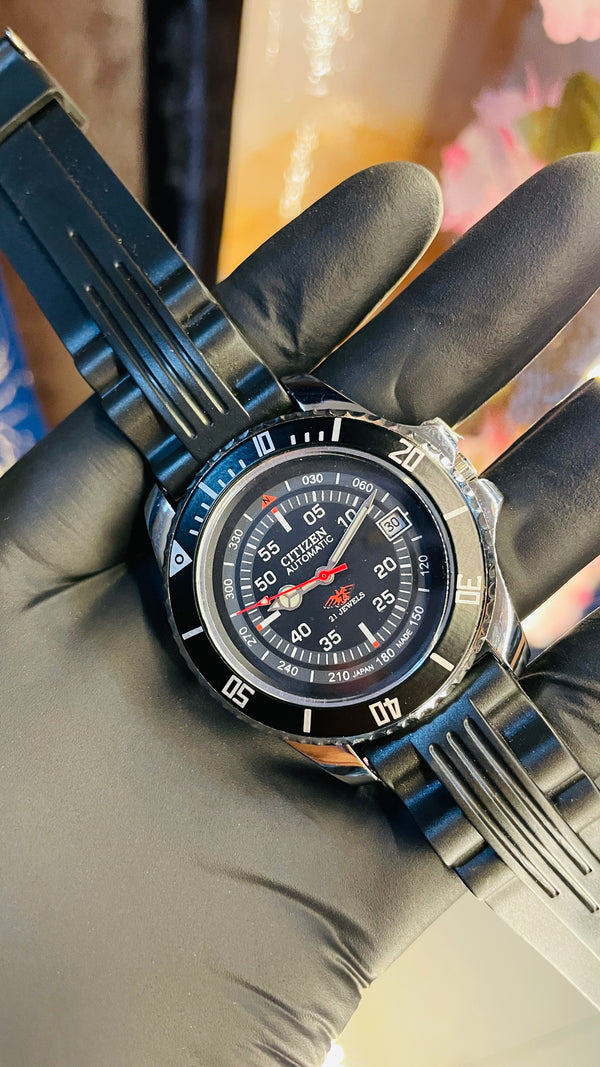 Citizen 8200 Sports Automatic Watch – Vintage Refurbished | Japan-Made Men’s Classic