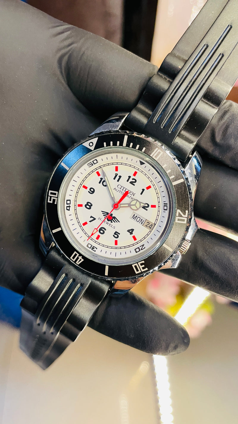Citizen 8200 Sports Automatic Watch – Vintage Refurbished | Japan-Made Men’s Classic