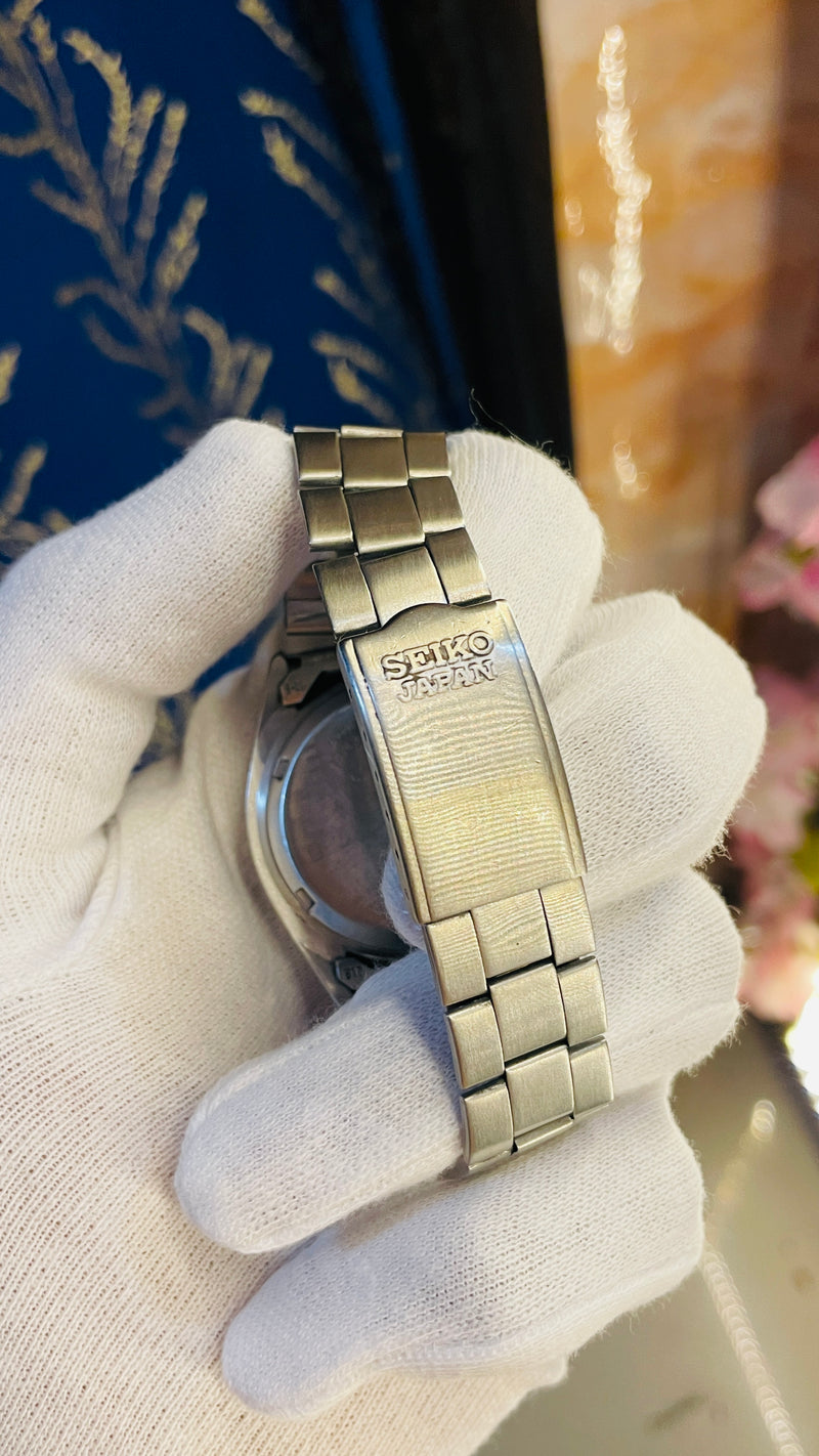 (Super Rare) 1983 Seiko 5 Automatic Vintage Watch (Pre Owned)