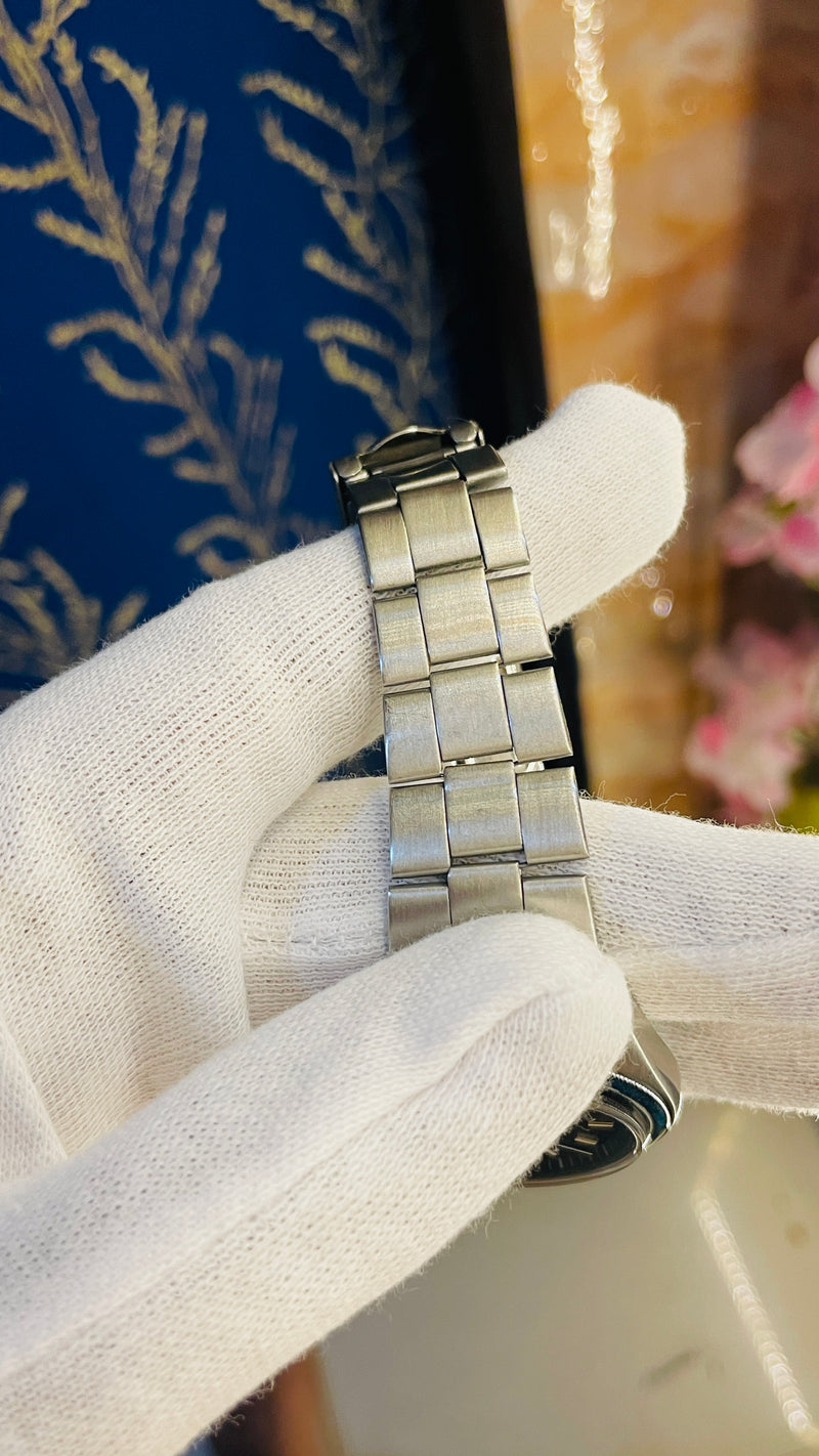 (Super Rare) 1983 Seiko 5 Automatic Vintage Watch (Pre Owned)