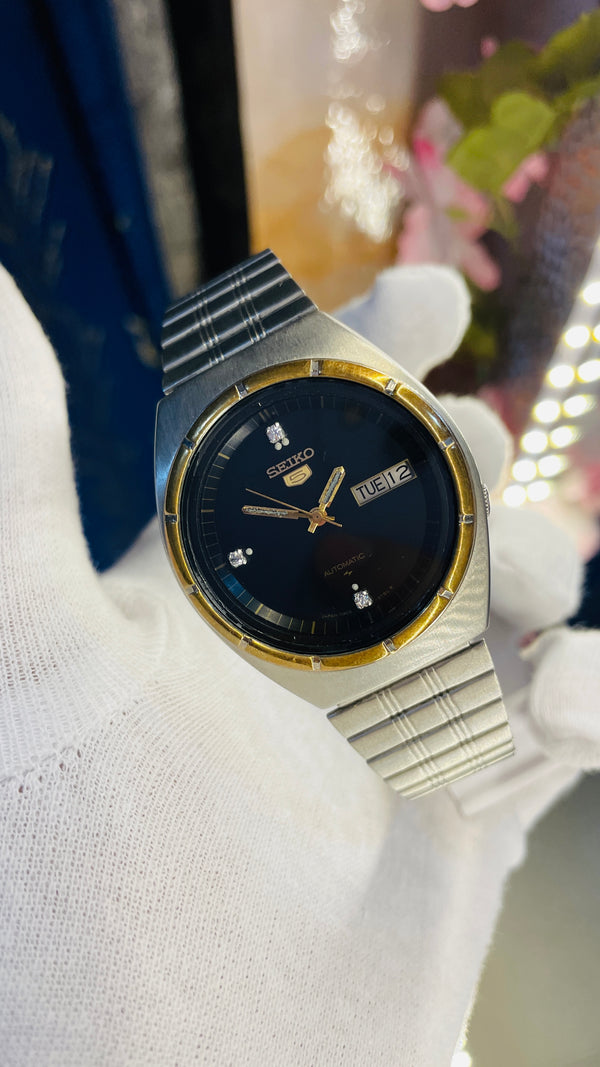 (Super Rare) 1983 Seiko 5 Automatic 7009 Vintage Watch (Pre Owned