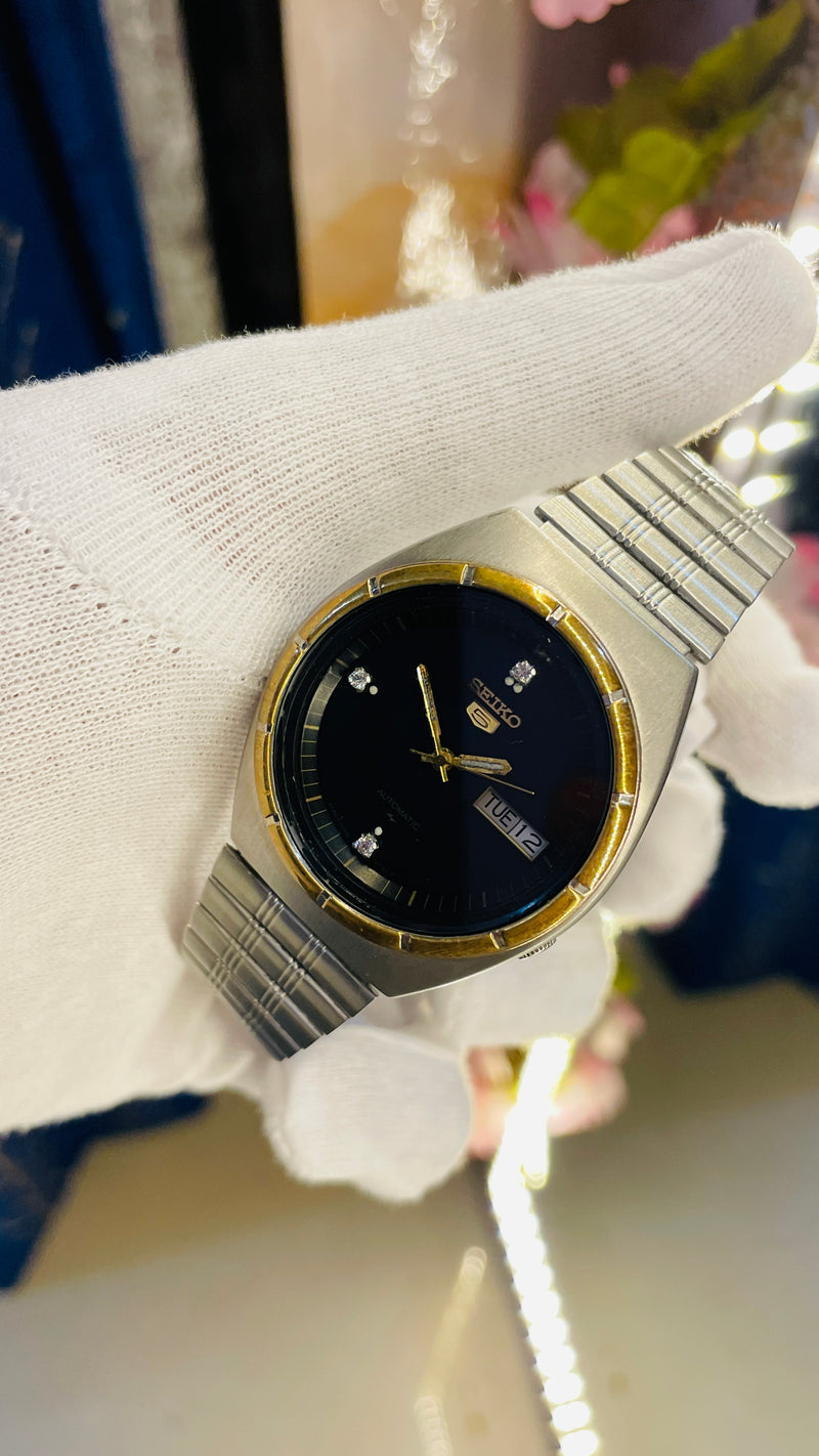 (Super Rare) 1983 Seiko 5 Automatic 7009 Vintage Watch (Pre Owned