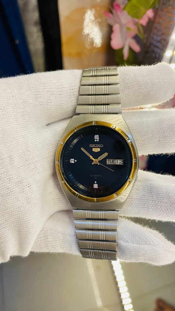 (Super Rare) 1983 Seiko 5 Automatic 7009 Vintage Watch (Pre Owned
