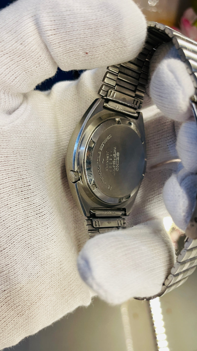 (Super Rare) 1983 Seiko 5 Automatic 7009 Vintage Watch (Pre Owned