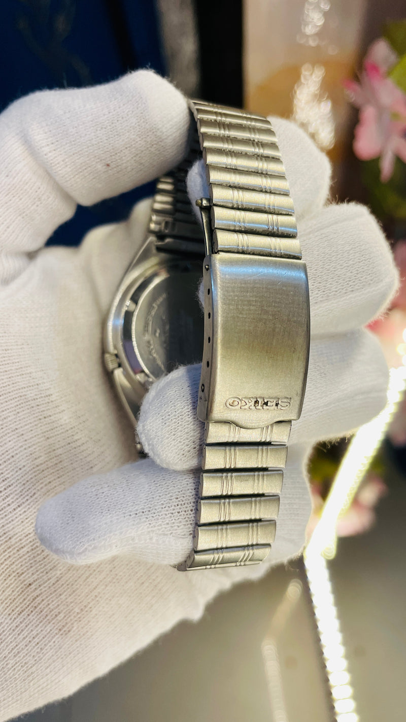 (Super Rare) 1983 Seiko 5 Automatic 7009 Vintage Watch (Pre Owned