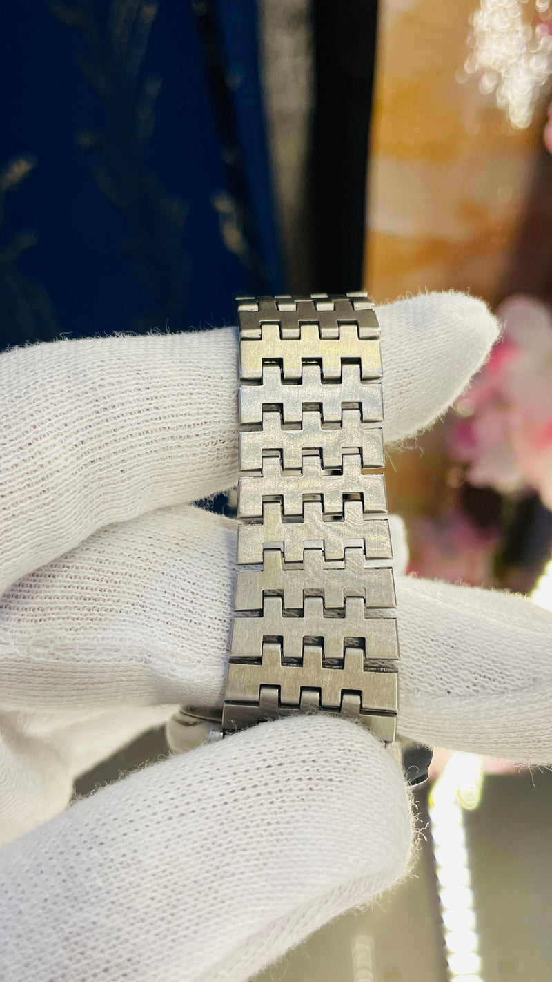 (Super Rare) 1983 Seiko 5 Automatic 7009 Vintage Watch (Pre Owned
