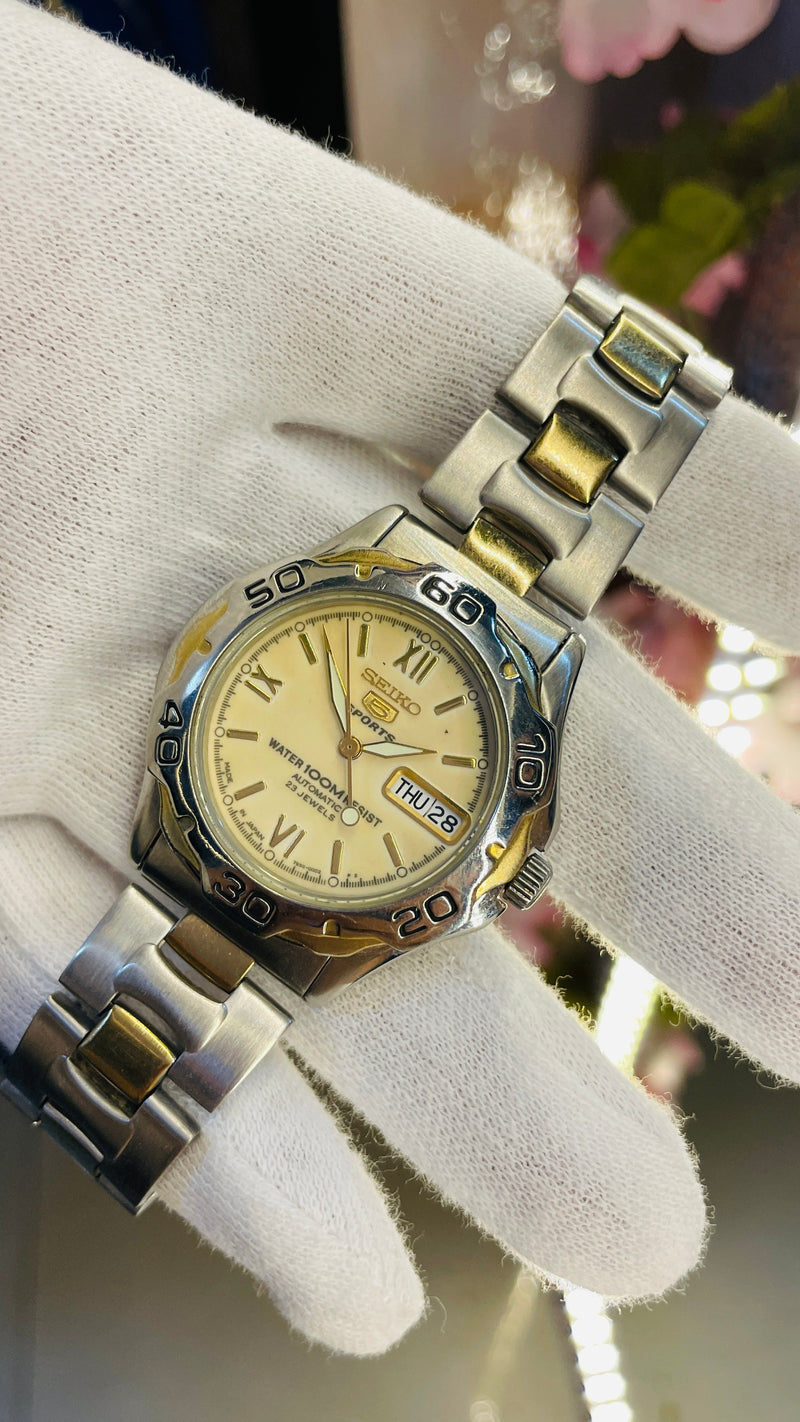 (Super Rare) 1983 Seiko 5 Automatic Sports 7S36 Vintage Watch (Pre Owned