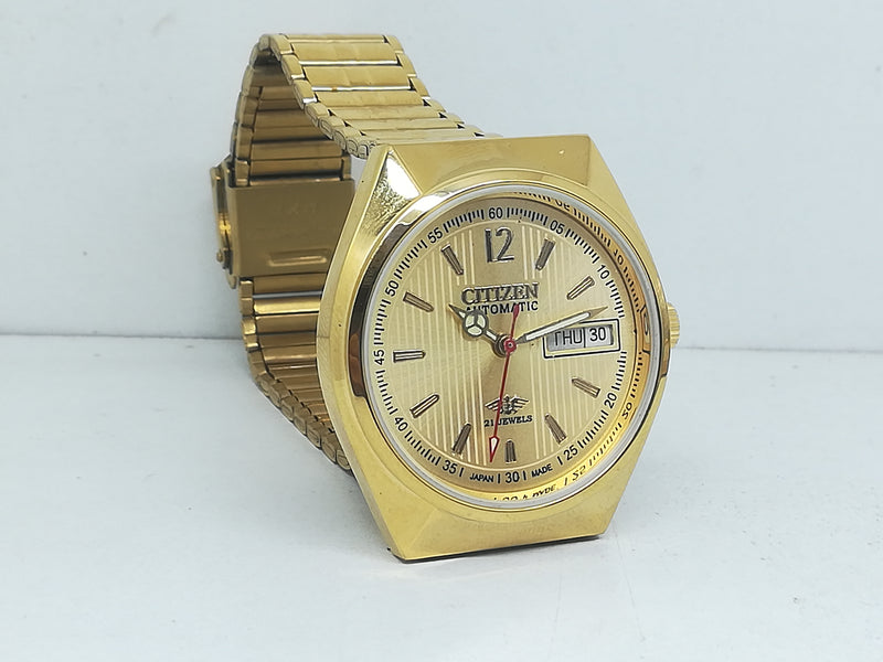Citizen Automatic 8200 Movement stainless steel Japan Made 21 Jewels Men s Wrist Watch