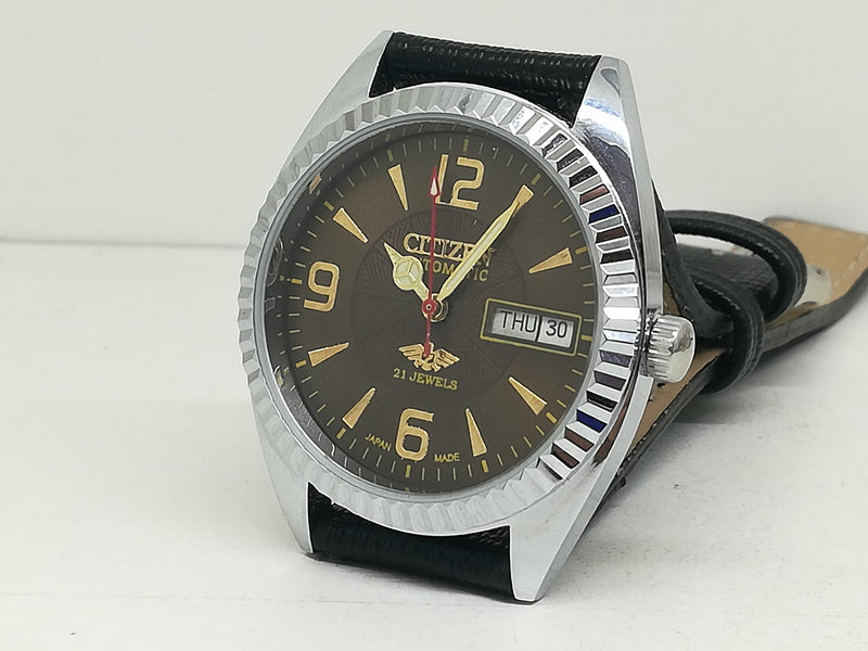 Citizen Automatic 8200 Movement stainless steel Japan Made 21 Jewels Men s Wrist Watch