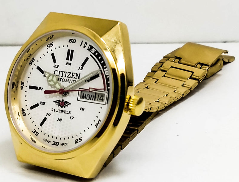 Citizen Automatic 8200 Movement stainless steel Japan Made 21 Jewels Men s Wrist Watch ₹ 3,008.21