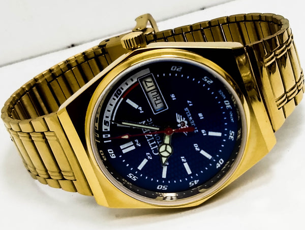 Citizen Automatic 8200 Movement stainless steel Japan Made 21 Jewels Men s Wrist Watch ₹ 3,008.21