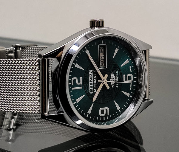 Citizen Automatic 8200 Movement stainless steel Japan Made 21 Jewels Men s Wrist Watch