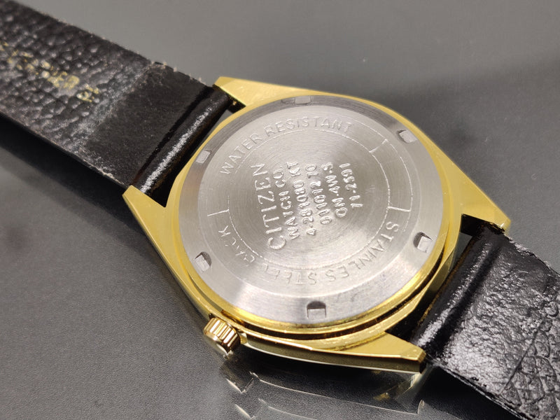 Citizen Automatic 8200 Movement stainless steel Japan Made 21 Jewels Men s Wrist Watch