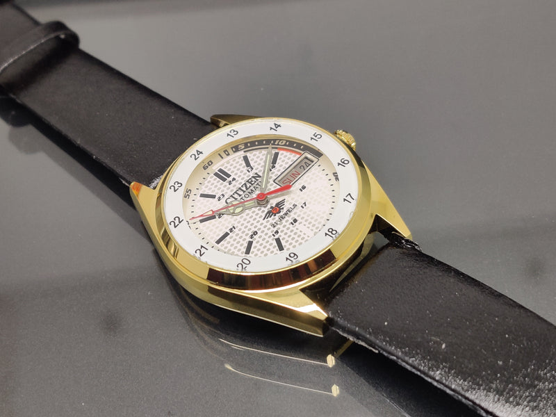 Citizen Automatic 8200 Movement stainless steel Japan Made 21 Jewels Men s Wrist Watch