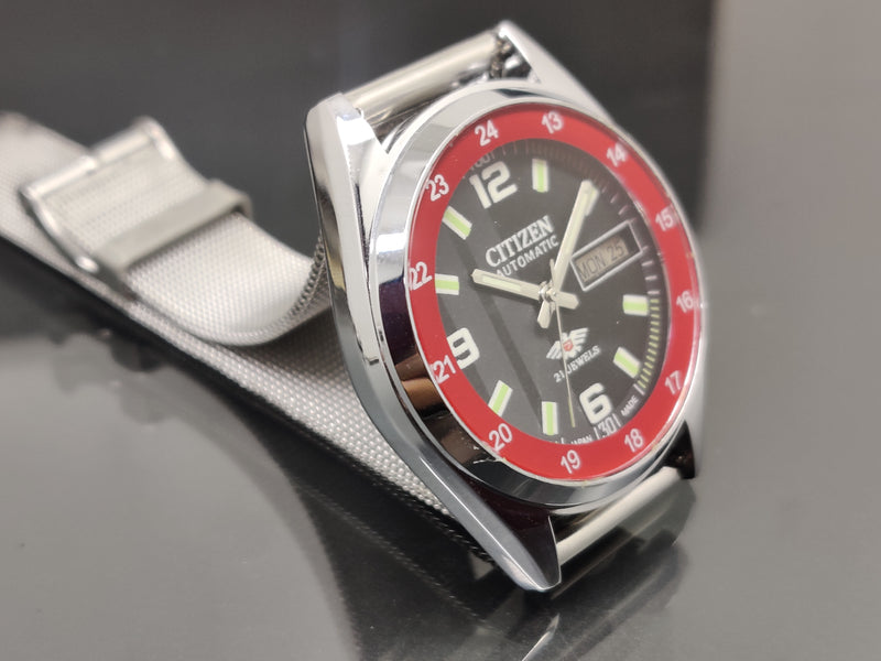 Citizen Automatic 8200 Movement stainless steel Japan Made 21 Jewels Men s Wrist Watch