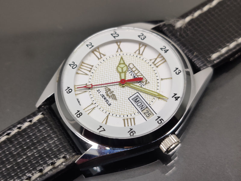 Citizen Automatic 8200 Movement stainless steel Japan Made 21 Jewels Men s Wrist Watch