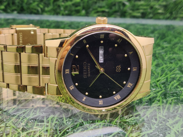 Seiko 5 Black Dial quartz Watch