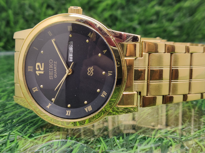 Seiko 5 Black Dial quartz Watch