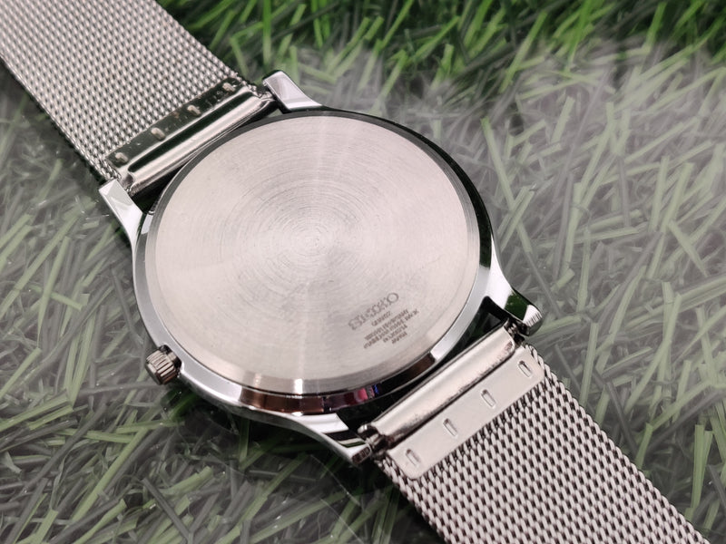 Seiko 5 Black Dial quartz Watch