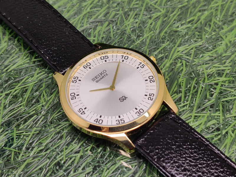 Seiko 5 Black Dial quartz Watch