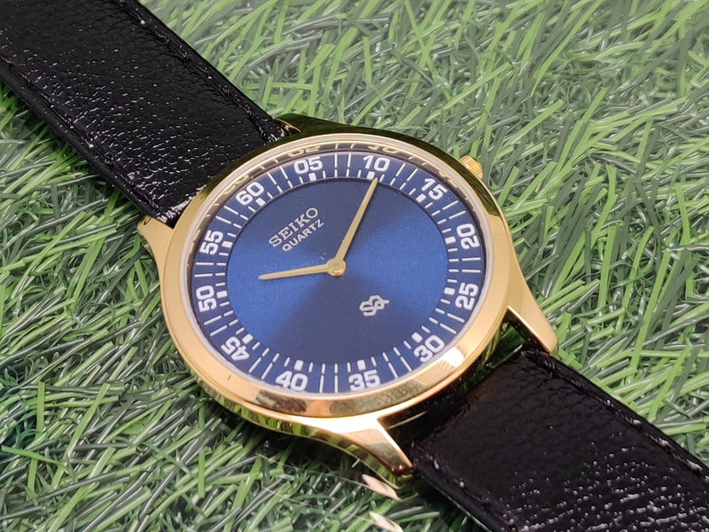 Seiko 5 Black Dial quartz Watch
