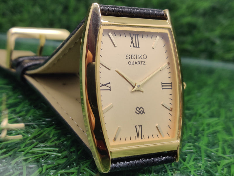 Seiko 5 Black Dial quartz Watch