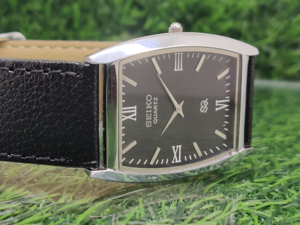 Seiko 5 Black Dial quartz Watch