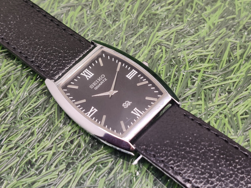 Seiko 5 Black Dial quartz Watch