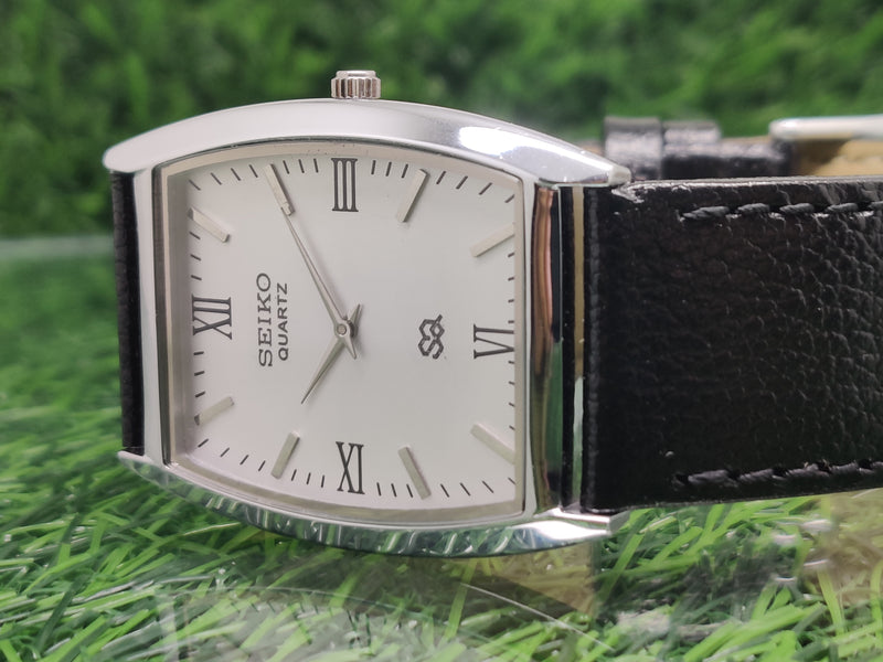 Seiko 5 Black Dial quartz Watch