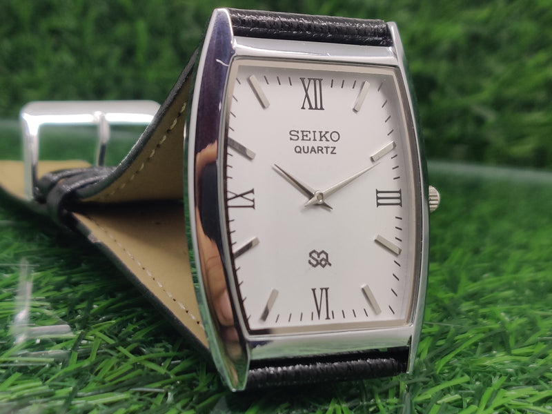 Seiko 5 Black Dial quartz Watch