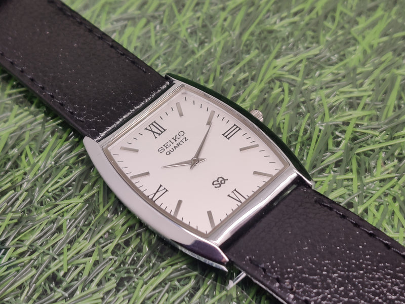 Seiko 5 Black Dial quartz Watch