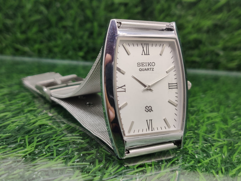 Seiko 5 Black Dial quartz Watch