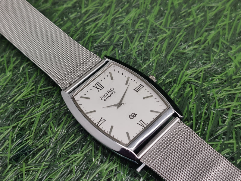 Seiko 5 Black Dial quartz Watch
