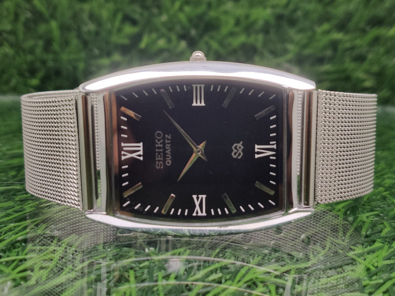 Seiko 5 Black Dial quartz Watch