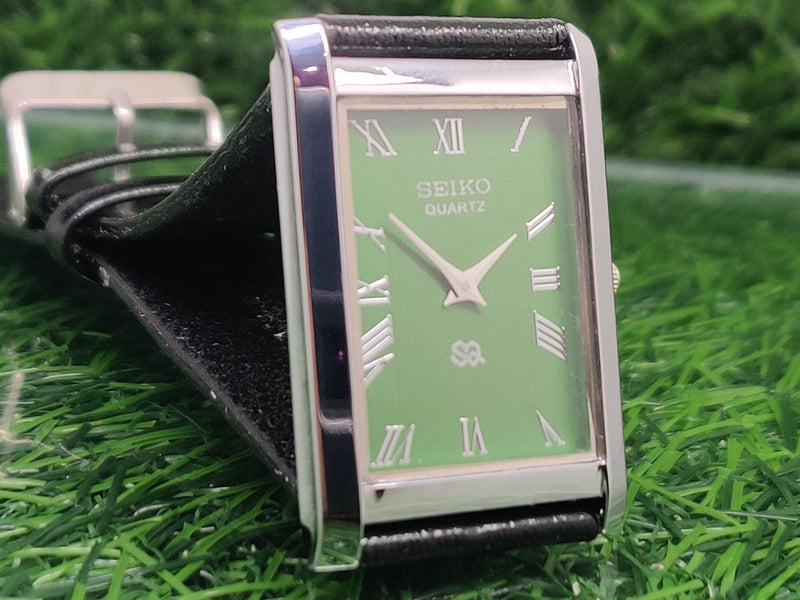 Seiko 5 Black Dial quartz Watch