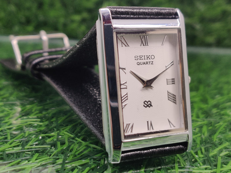 Seiko 5 Black Dial quartz Watch