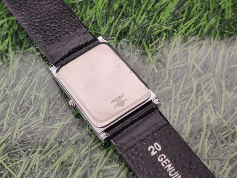 Seiko 5 Black Dial quartz Watch