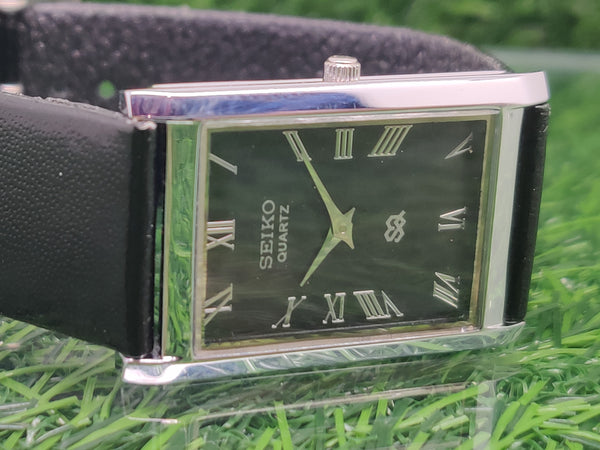 Seiko 5 Black Dial quartz Watch