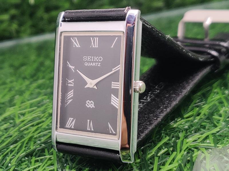 Seiko 5 Black Dial quartz Watch
