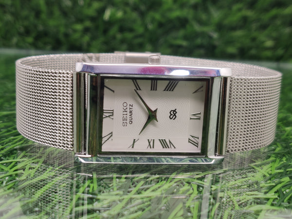 Seiko 5 Black Dial quartz Watch