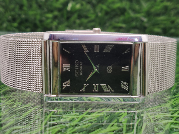Seiko 5 Black Dial quartz Watch