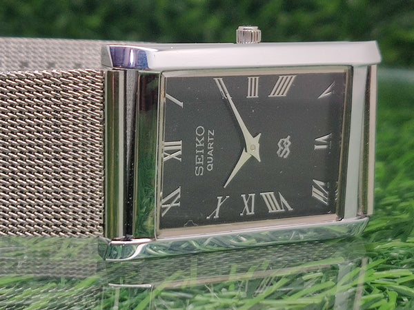 Seiko 5 Black Dial quartz Watch