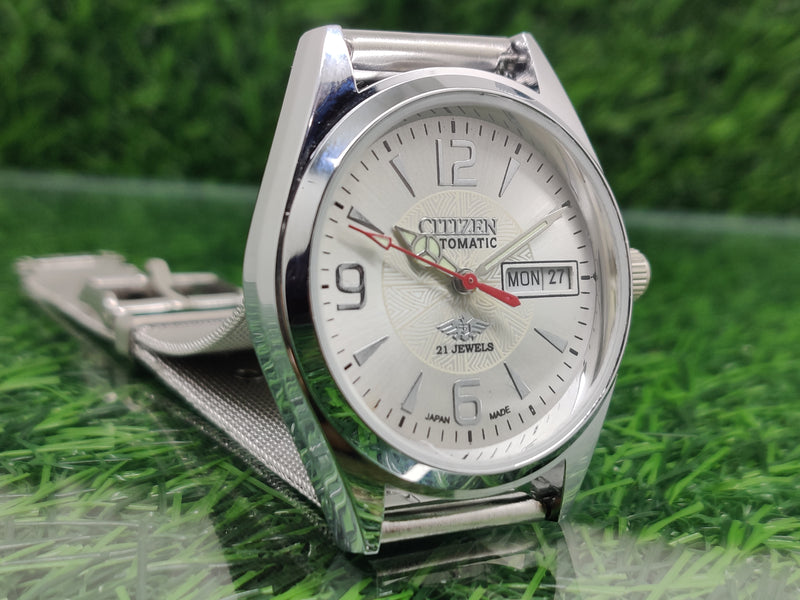 Citizen Automatic 8200 Movement stainless steel Japan Made 21 Jewels Men s Wrist Watch