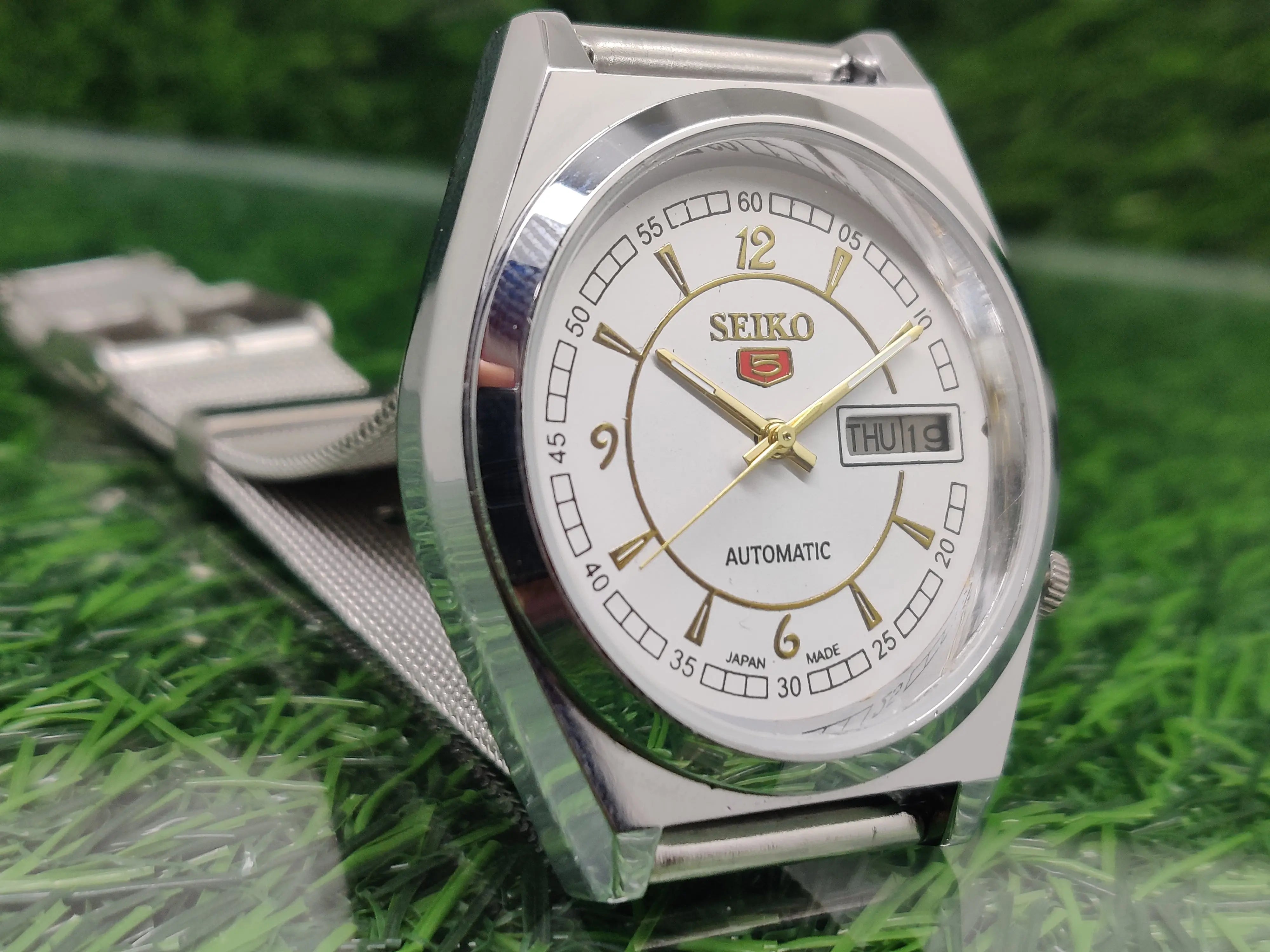 VINTAGE REFURBISHED SEIKO 5 AUTOMATIC JAPAN MENS DAY DATE WATCH - National Watches
