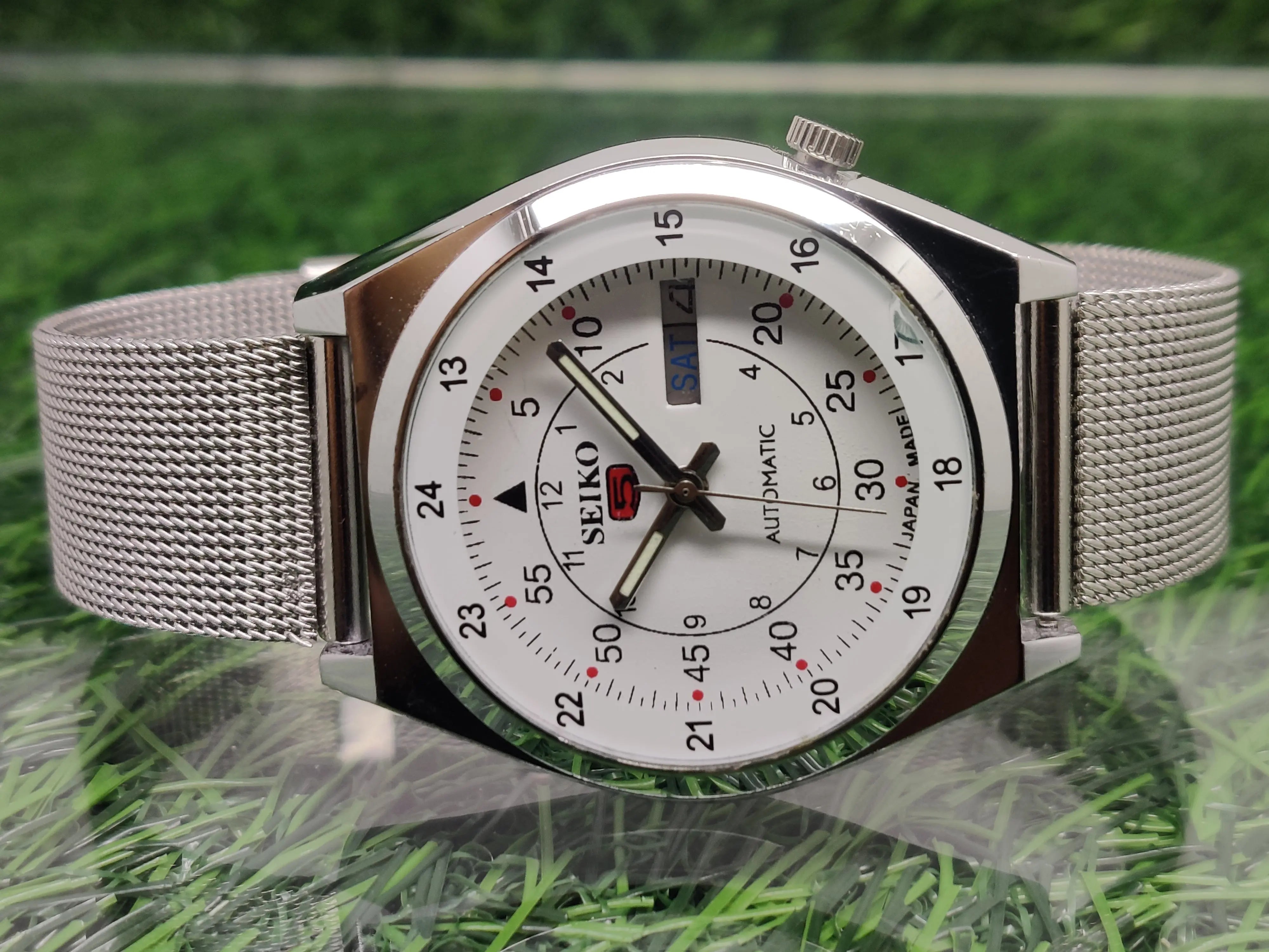 VINTAGE REFURBISHED SEIKO 5 AUTOMATIC JAPAN MENS DAY DATE WATCH - National Watches